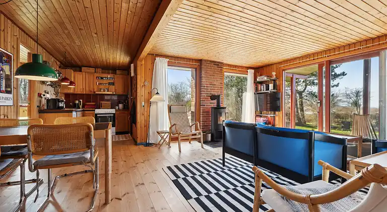 Hyggeligt sommerhus med dejlig udsigt.