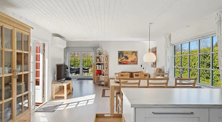 Familienfreundliches Haus, abgelegen, 3 Terrassen