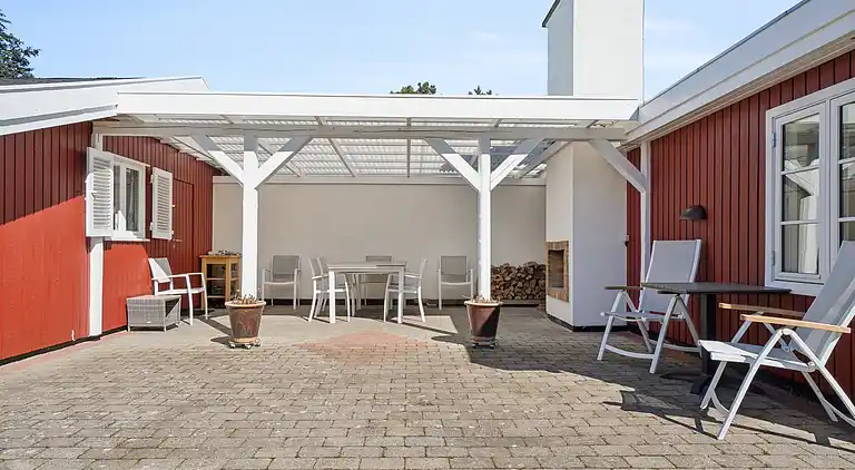 Familienfreundliches Haus, abgelegen, 3 Terrassen