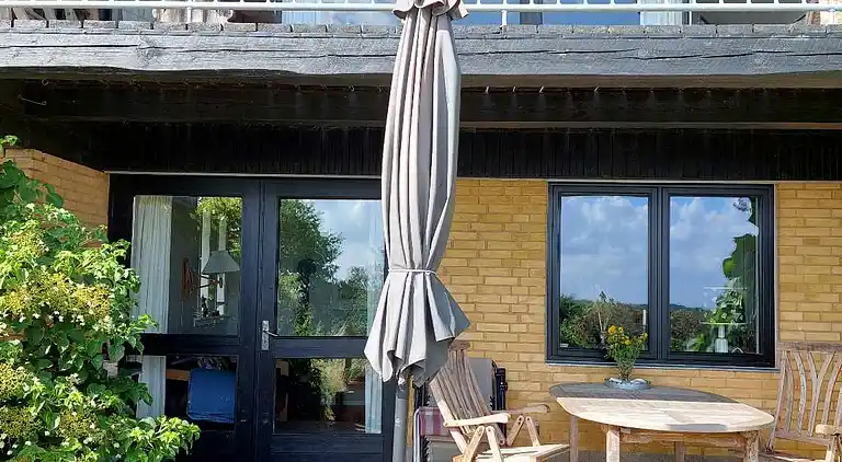 Ferienhaus mit Meerblick im Wald