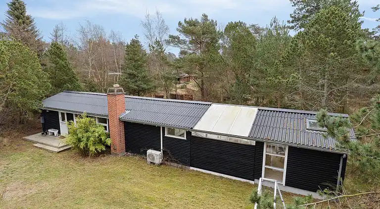 Charmerende sommerhus nær Stenstrup Strand