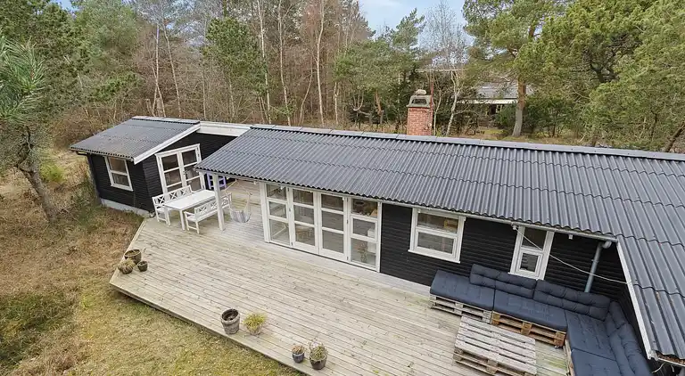Charmerende sommerhus nær Stenstrup Strand