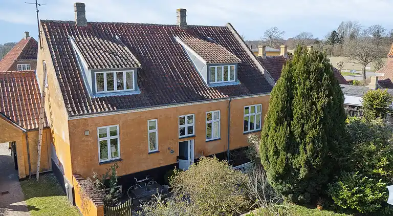 Historisk bolig i charmerende Nysted