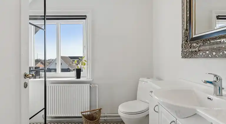 Schönes Ferienhaus in der Nähe des Wassers