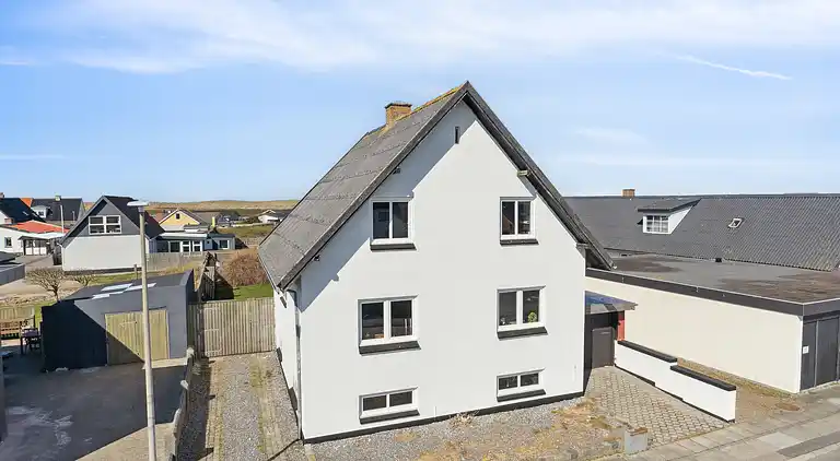 Schönes Ferienhaus in der Nähe des Wassers