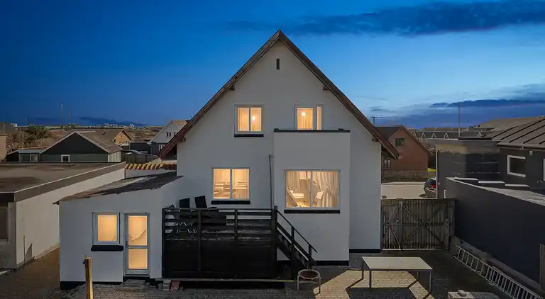 Schönes Ferienhaus in der Nähe des Wassers