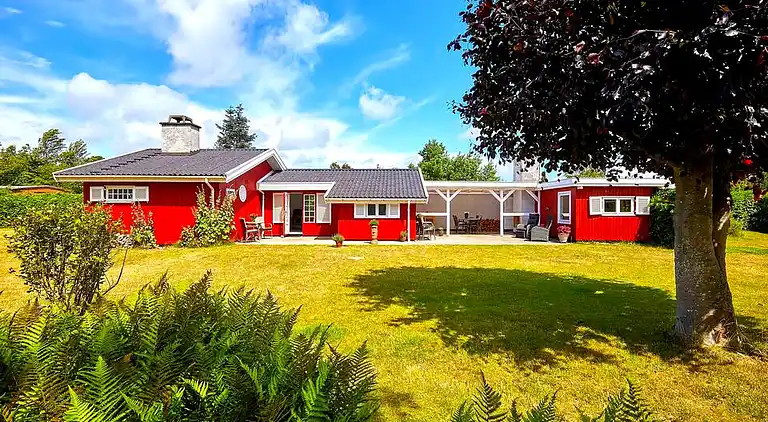 Familienfreundliches Haus, abgelegen, 3 Terrassen