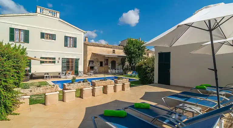Villa in Llubí