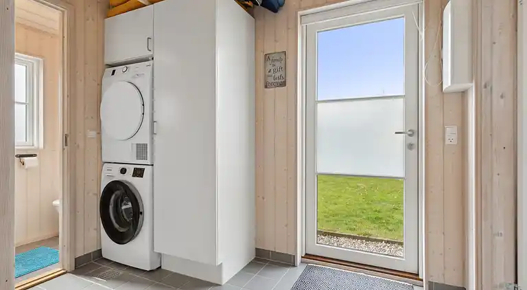 8 peroner feriebolig tæt på børnevenlig  strand 