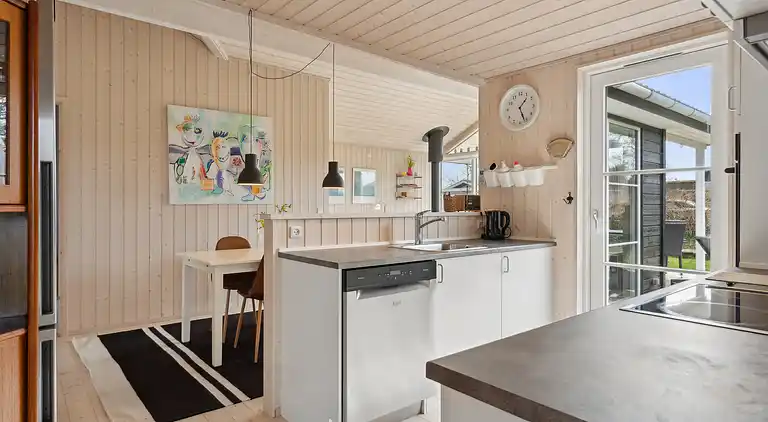 8 peroner feriebolig tæt på børnevenlig  strand 