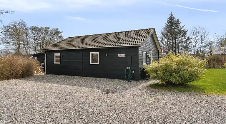 8 peroner feriebolig tæt på børnevenlig  strand 