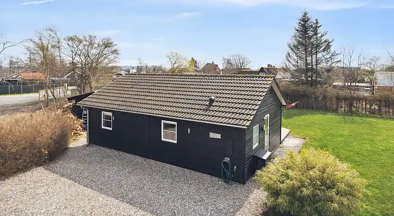 8 peroner feriebolig tæt på børnevenlig  strand 