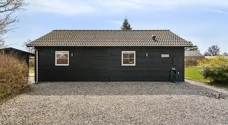 8 peroner feriebolig tæt på børnevenlig  strand 