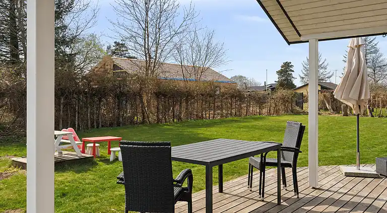 8 peroner feriebolig tæt på børnevenlig  strand 