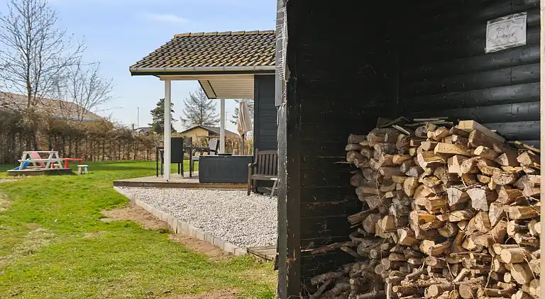 8 peroner feriebolig tæt på børnevenlig  strand 