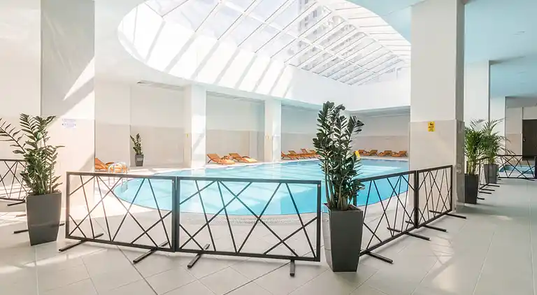 Eigentumswohnung im 19. Stock in Cevahir mit Pool und