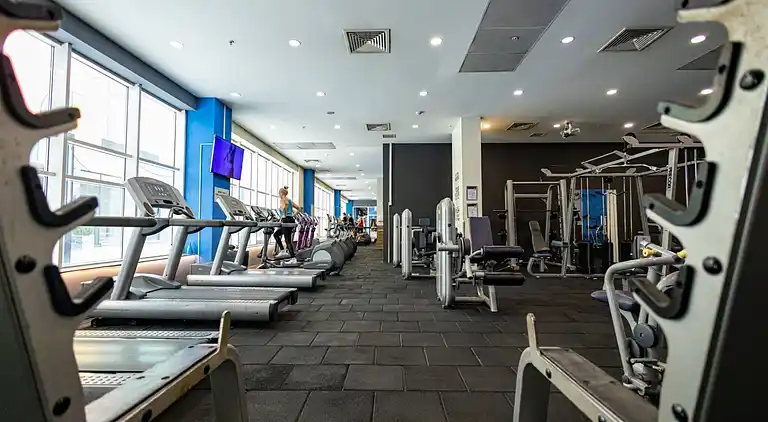 Eigentumswohnung im 19. Stock in Cevahir mit Pool und