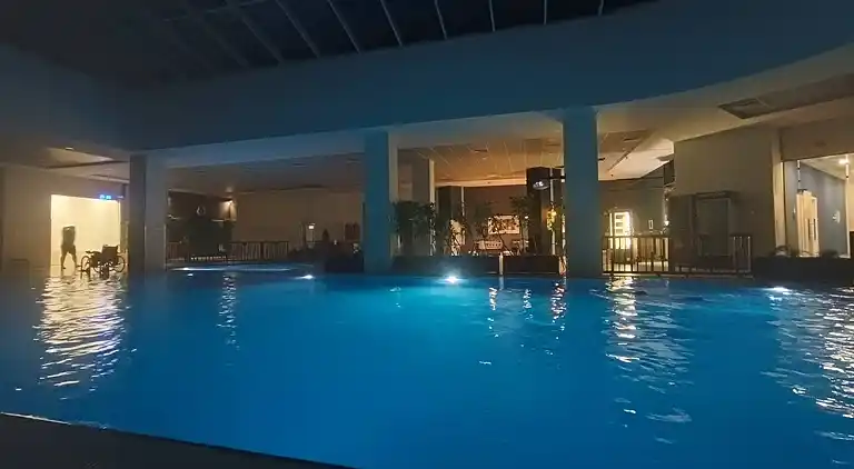 Eigentumswohnung im 19. Stock in Cevahir mit Pool und