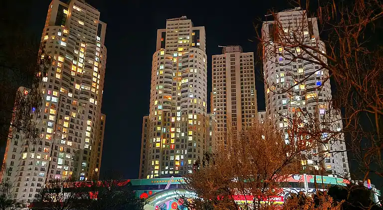 Eigentumswohnung im 19. Stock in Cevahir mit Pool und