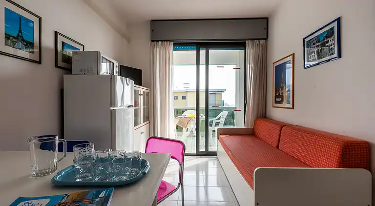 Familienresidenz direkt am Strand mit Pool