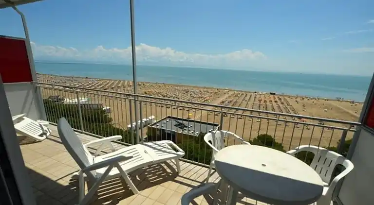 Seaside Bliss Wohnung mit direktem Meerblick