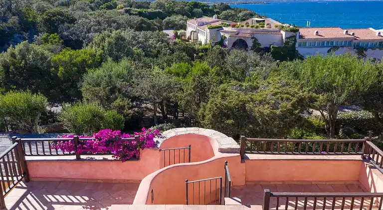 Baja Sardinia - Cala dei Ginepri, Villa 80 m vom Strand