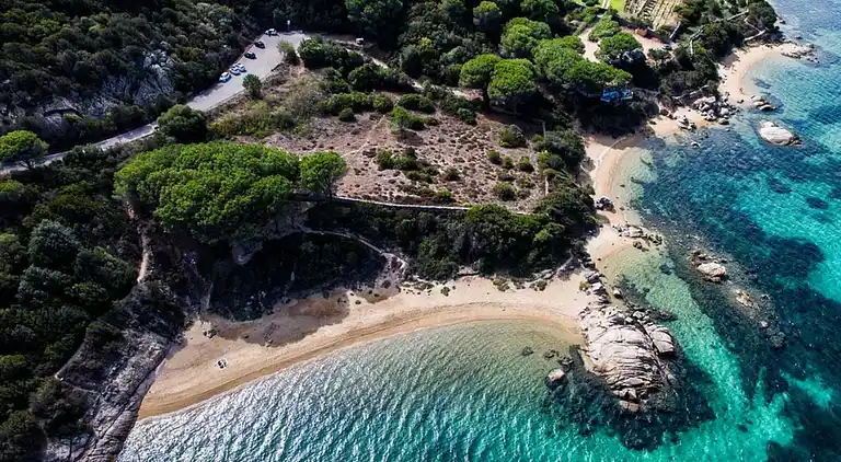 Baja Sardinia - Cala dei Ginepri, Villa 80 m vom Strand