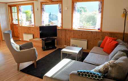 Loghouse apartment in arctic wonderland!