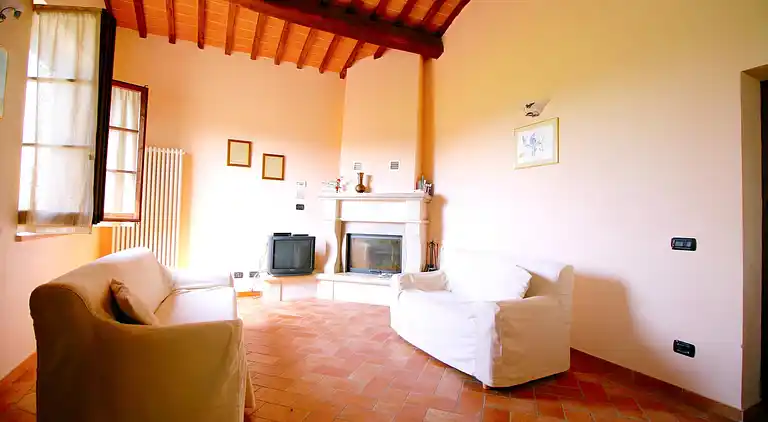 Farm house in Asciano