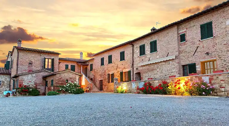 Farm house in Asciano