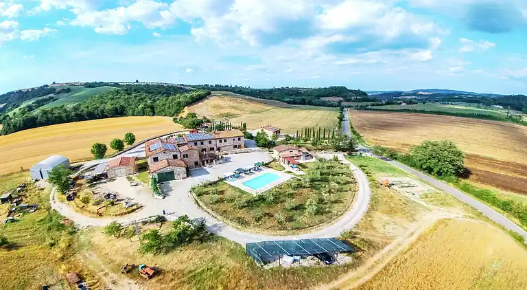 Farm house in Asciano
