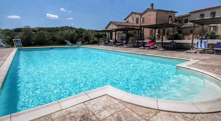 Farm house in Asciano