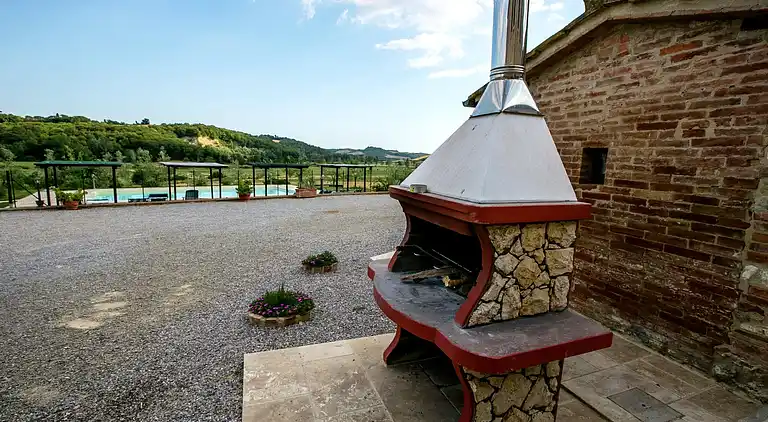 Farm house in Asciano