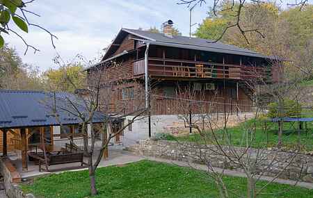 Holiday home in Orahovica