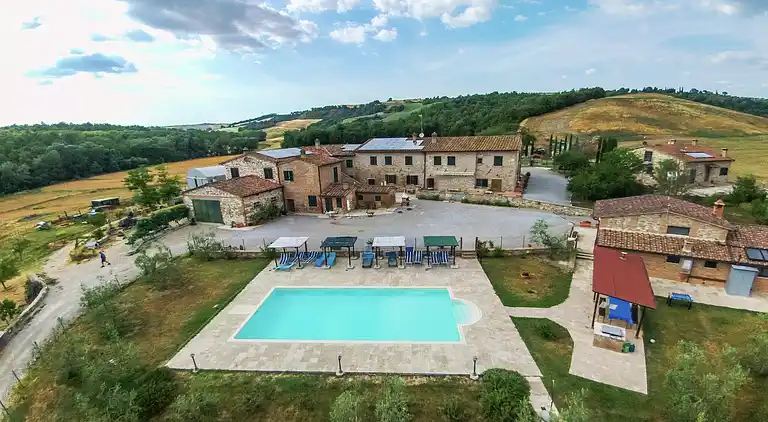 Farm house in Asciano