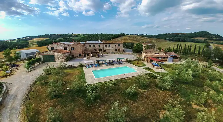 Farm house in Asciano
