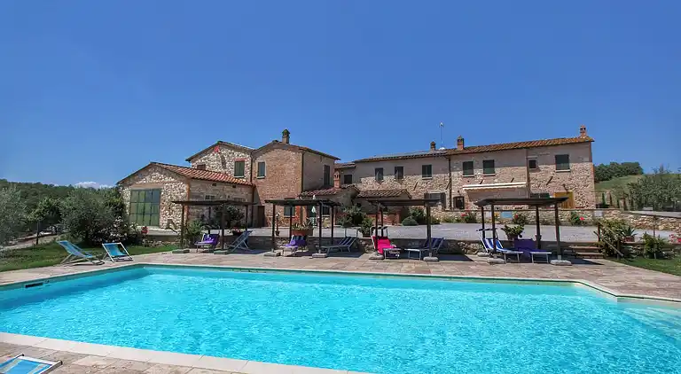 Farm house in Asciano