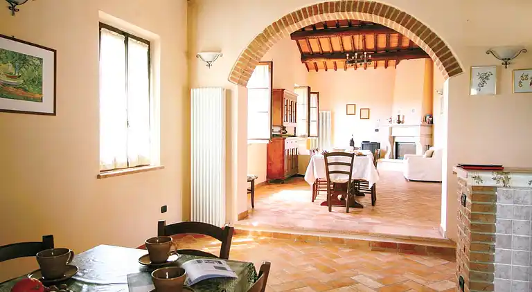 Farm house in Asciano