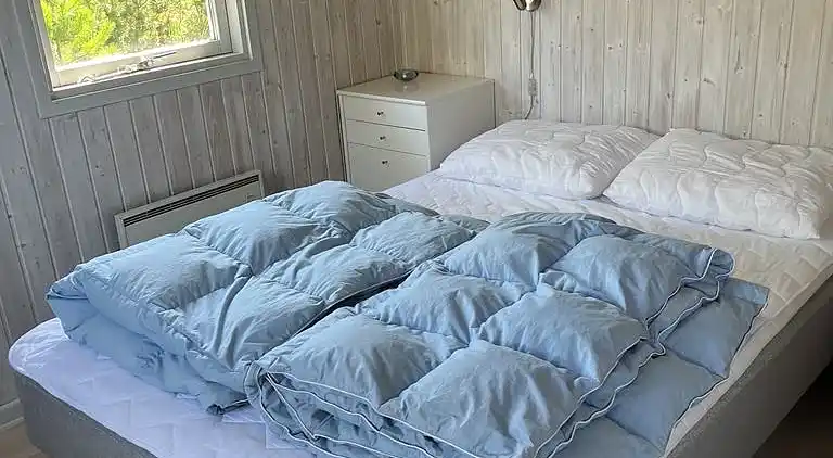 Unik beliggenhed på kæmpe solrig naturgrund 