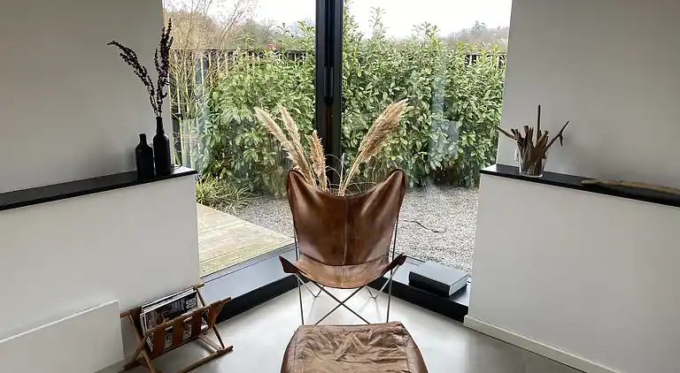 Lyxigt sommarhus på vacker skogsmark