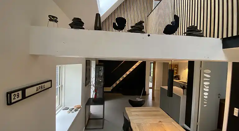 Lyxigt sommarhus på vacker skogsmark