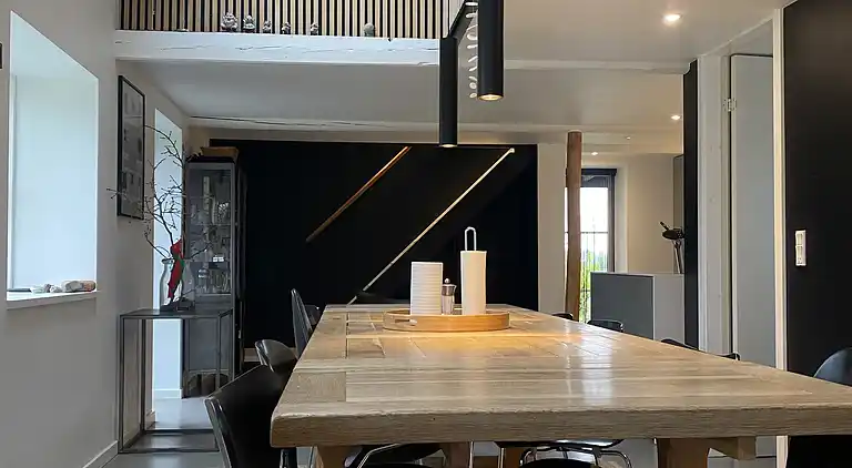 Lyxigt sommarhus på vacker skogsmark