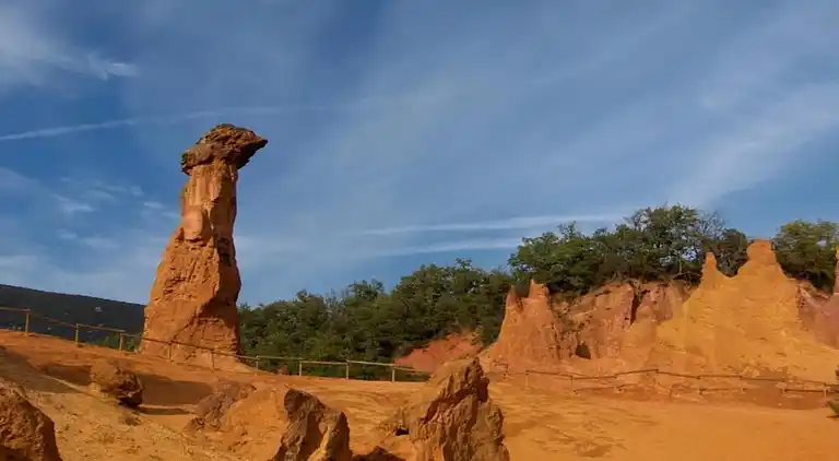Holiday home in Saint-Saturnin-lès-Apt