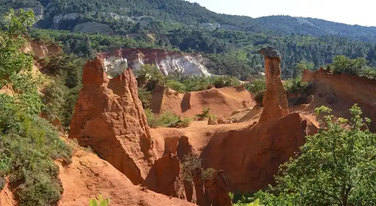 Holiday home in Saint-Saturnin-lès-Apt