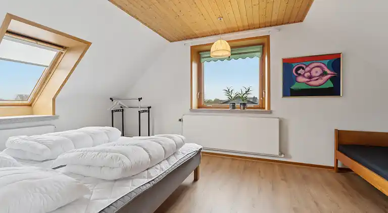 Rummeligt feriehus tæt på badestrand