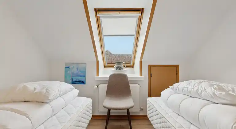 Rummeligt feriehus tæt på badestrand