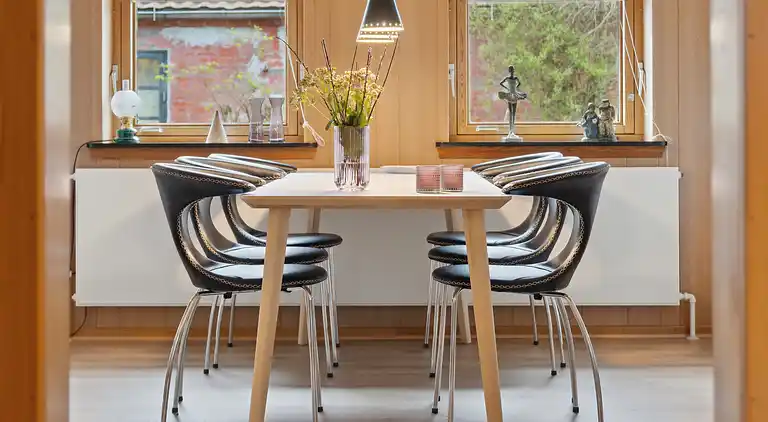 Rummeligt feriehus tæt på badestrand