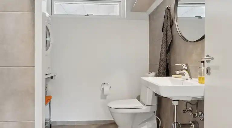 1. række totalrenoveret ejendom ved Limfjorden