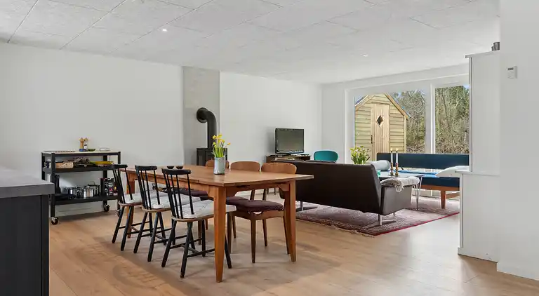 1. række totalrenoveret ejendom ved Limfjorden