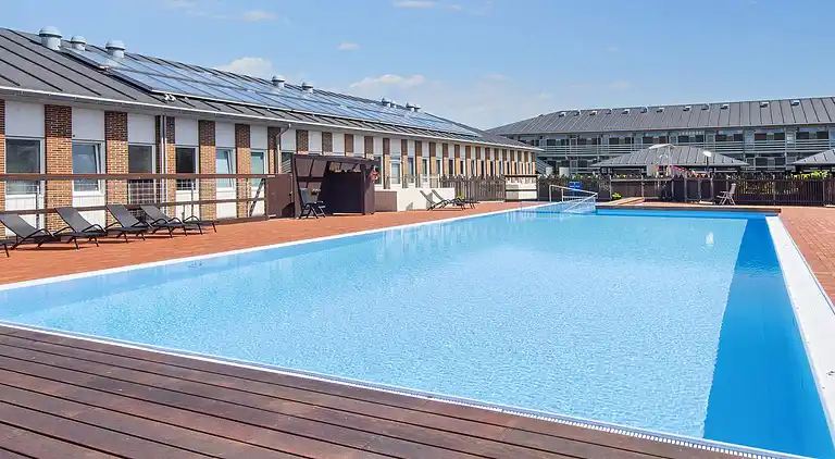 2 rum m/söderläge utsikt